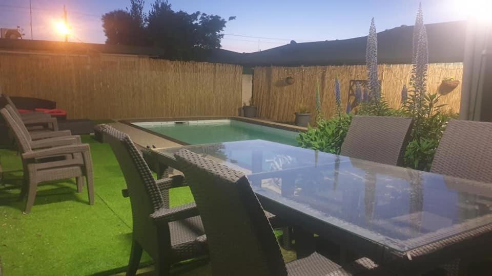 Smerdon Lodge Motel Horsham Luaran gambar