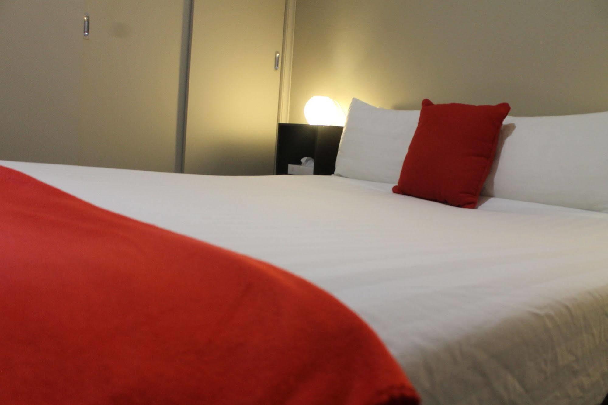 Smerdon Lodge Motel Horsham Luaran gambar